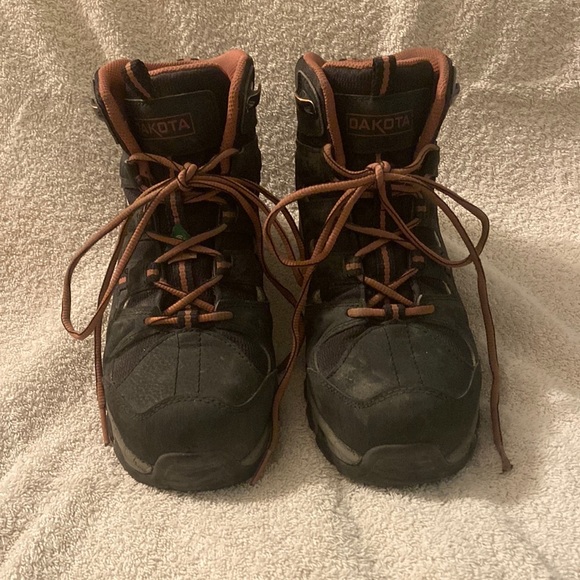 Dakota Shoes - Hiker style Dakota boot